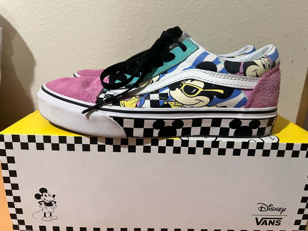 Vans x Disney Old Skool 80s Mickey Mouse Anniversary Collection Shoes - Picture 6 of 7
